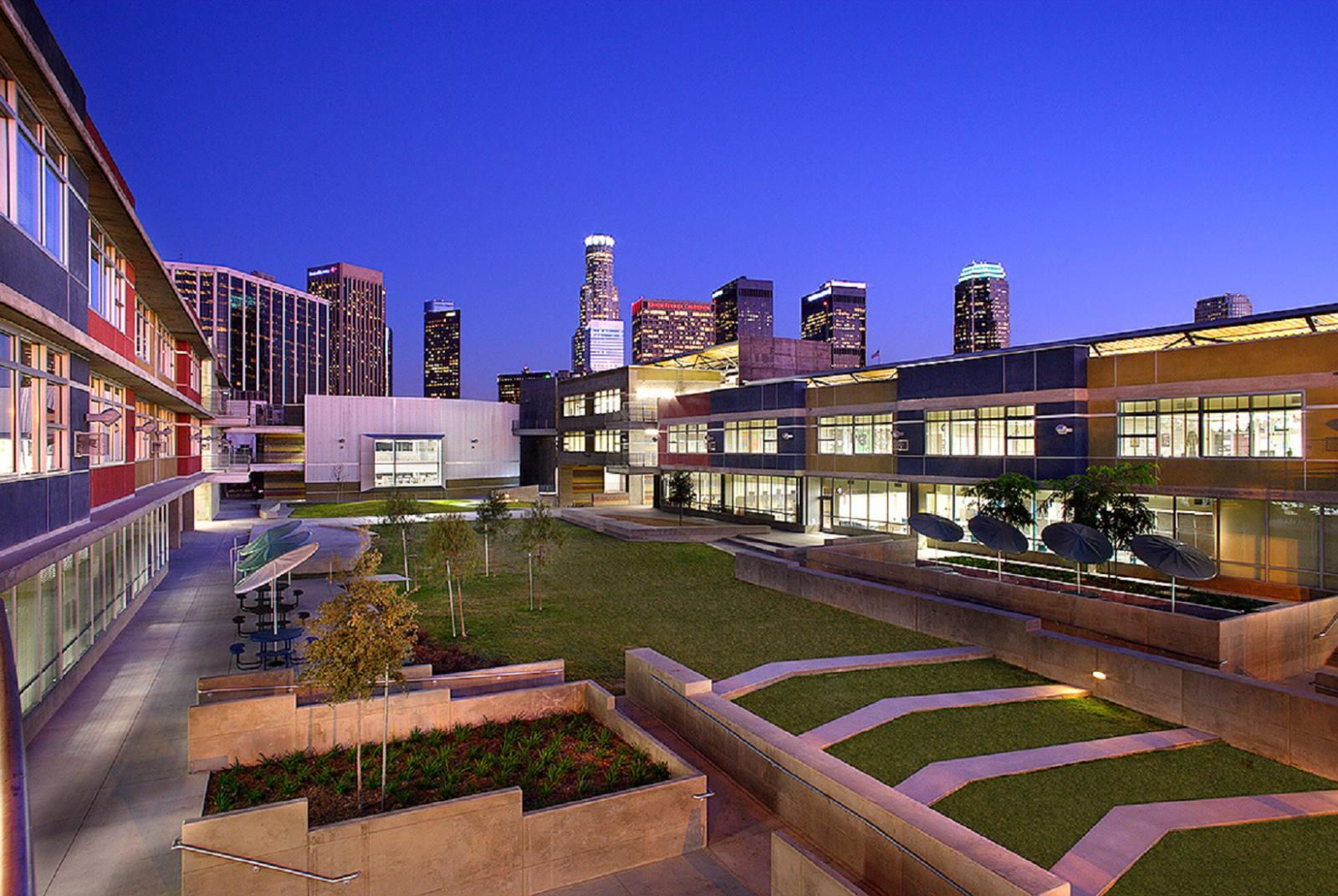 /Files/PROJECT_FILE/658abc44-eab6-4239-9d30-c435d25d0c71/CENTRAL L.A. HIGH SCHOOL.jpg